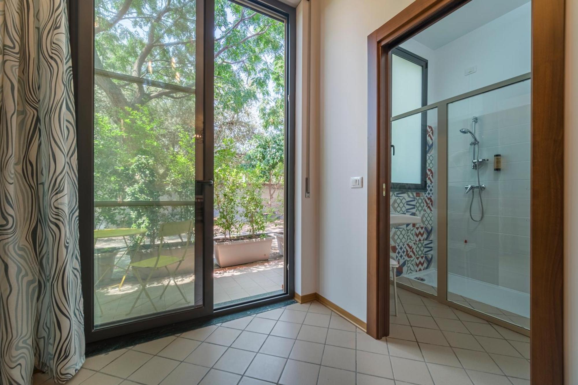 Il Vivaio Bed And Breakfast Санта-Тереза-ди-Рива Экстерьер фото