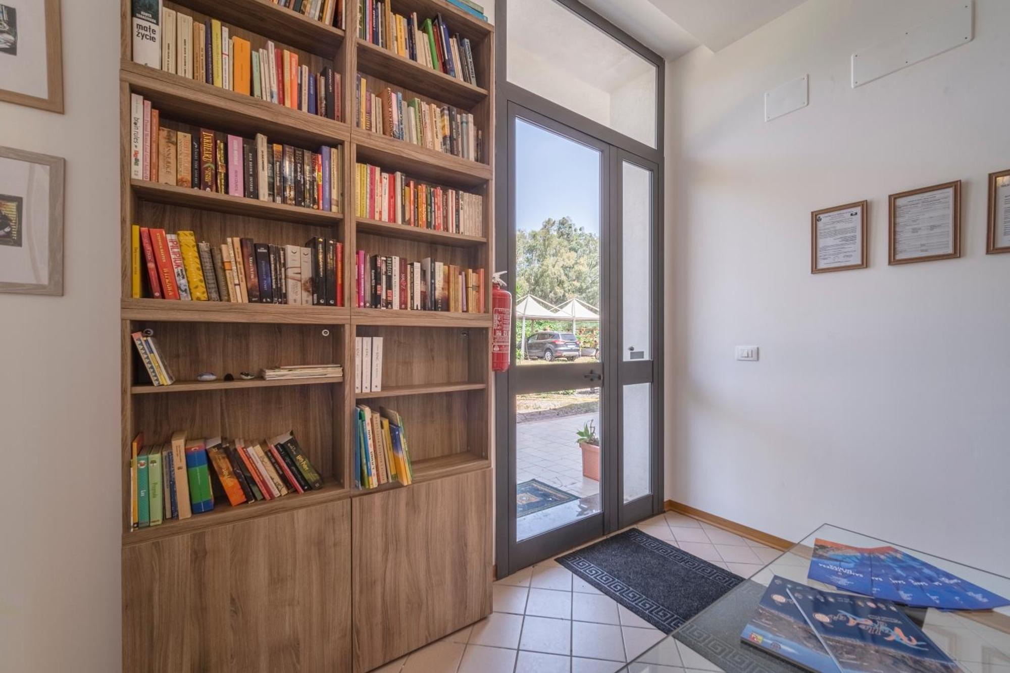 Il Vivaio Bed And Breakfast Санта-Тереза-ди-Рива Экстерьер фото