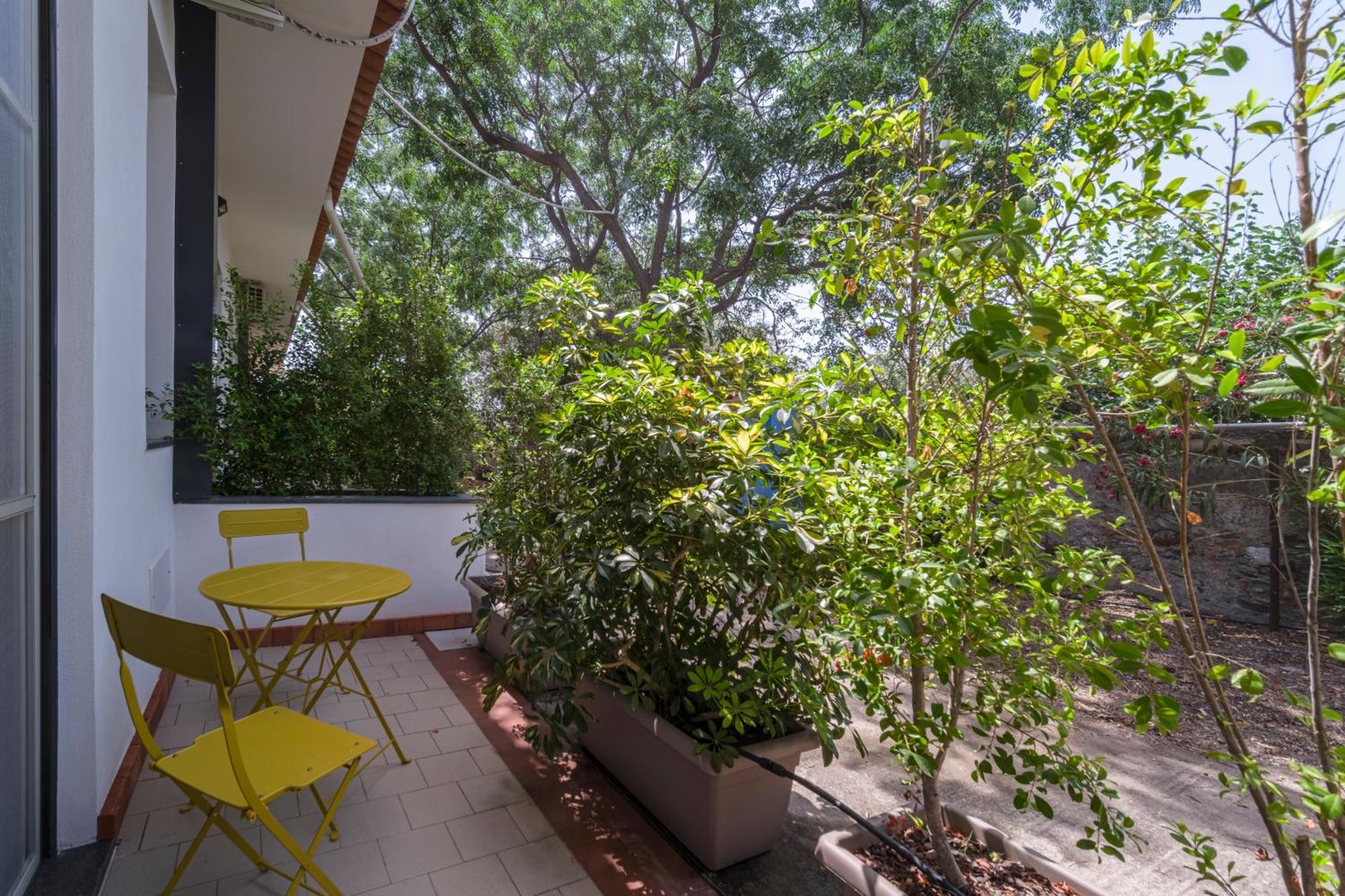 Il Vivaio Bed And Breakfast Санта-Тереза-ди-Рива Экстерьер фото