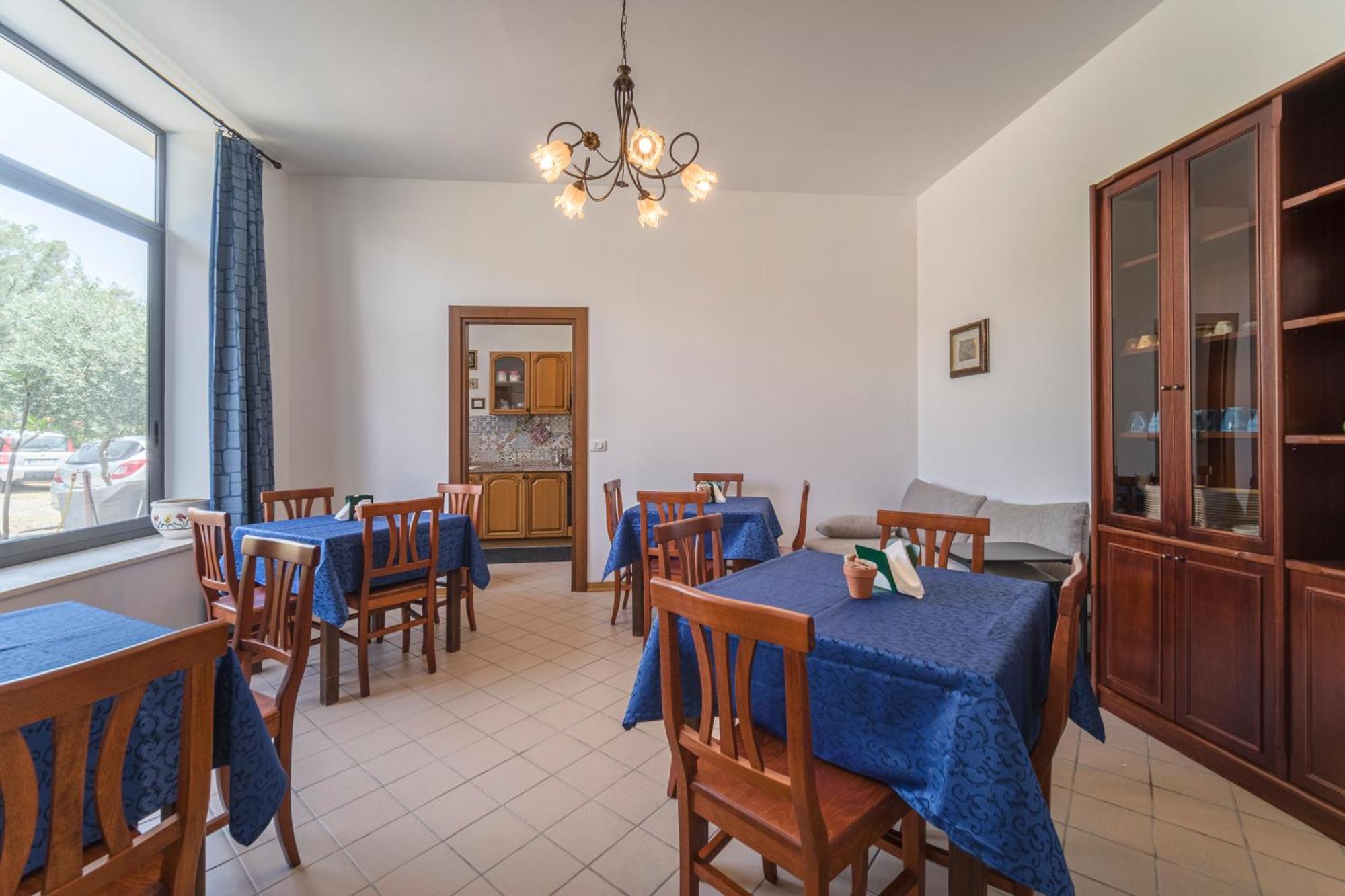 Il Vivaio Bed And Breakfast Санта-Тереза-ди-Рива Экстерьер фото